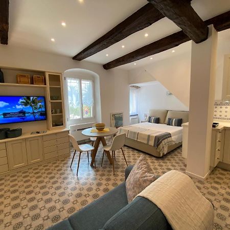 Suite 5 Stelle Nel Borgo Di Celle Ligure Exterior photo